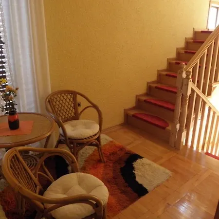 Apartment Miljenko Sukošan